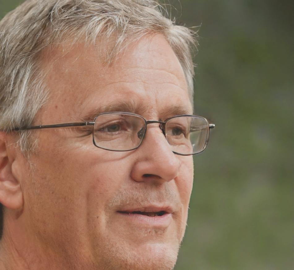 Portrait de Marc Dubois, expert en investissement